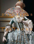 Dangerous Liaisons: Fashion and Furniture in the Eighteenth Century Koda, Harold; Bolton, Andrew and Hellman, Mimi